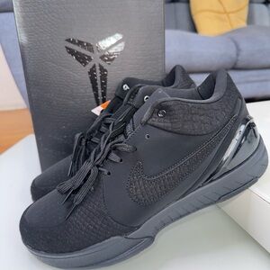 Nike Kobe 4